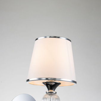 Настенный светильник Favourite Aureola 2873-1W