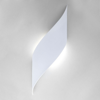 Настенный светильник Eurosvet Elegant 40130/1 LED белый